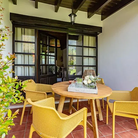 Entrenueces Appto 3 * Camango